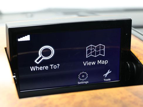 Used 2015 Aston Martin DB9 Carbon Edition Coupe 2D image 29