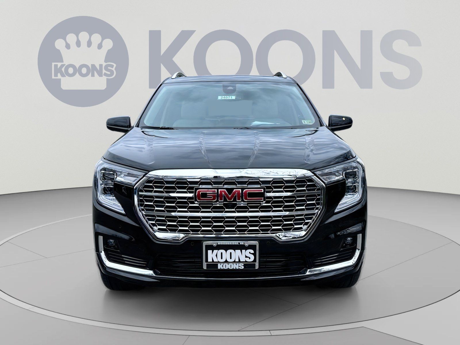 Used 2024 GMC Terrain Denali w/ Black Diamond Edition AWD/4WD image 4