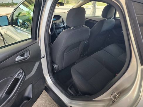 Used 2015 Ford Focus SE image 17