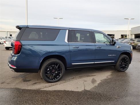 New 2026 GMC Yukon XL Denali w/ Sun & Power Step Package image 2