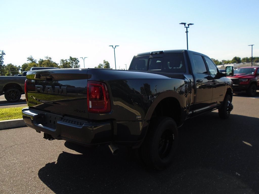 New 2026 RAM 3500 Laramie AWD/4WD image 3