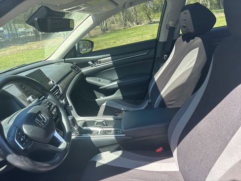 Used 2018 Honda Accord EX-L image 12