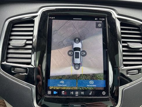 Certified 2023 Volvo XC90 B6 Plus w/ Protection Package Premier image 19