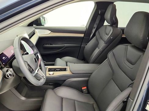 Used 2025 Volvo EX90 Ultra AWD/4WD image 18