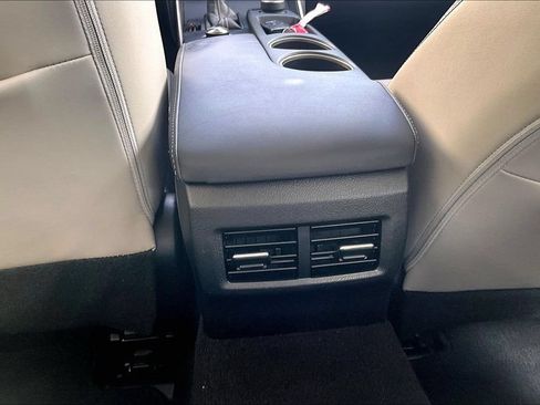 Used 2016 Lexus IS 200t RWD image 11
