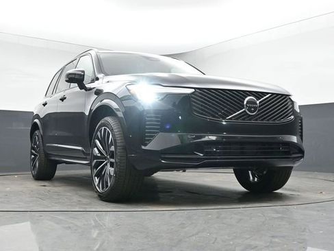 New 2026 Volvo XC90 B6 Ultra w/ Protection Package Premier image 39