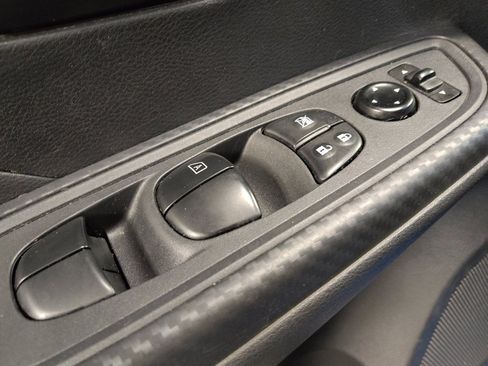 Used 2024 Nissan Versa S w/ Trunk Package FWD image 27