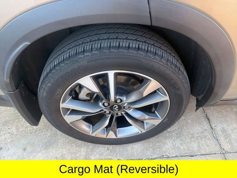 Used 2023 INFINITI QX60 Luxe w/ Cargo Package FWD image 6