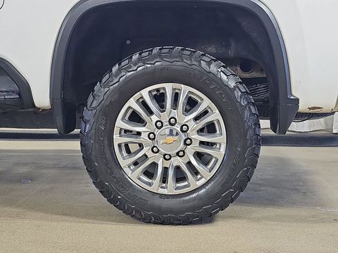 Used 2022 Chevrolet Silverado 2500 High Country AWD/4WD image 39