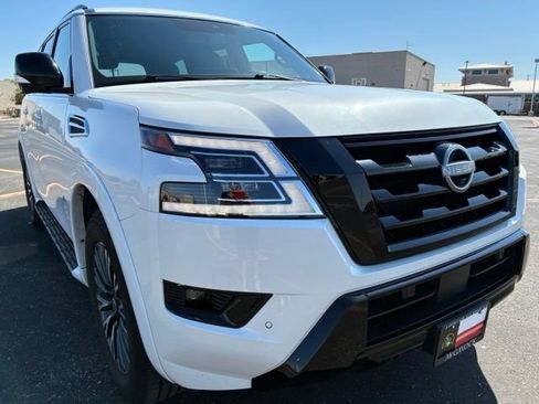 Certified 2023 Nissan Armada SL w/ Midnight Edition Package RWD image 8
