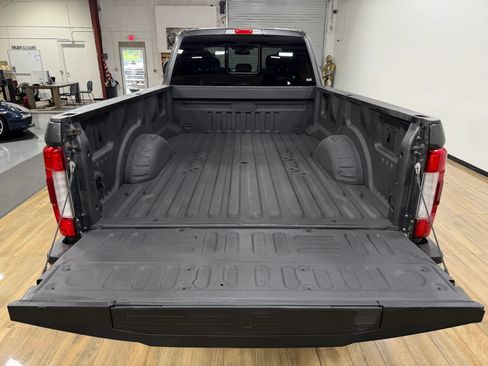 Used 2019 Ford F350 Lariat w/ Lariat Ultimate Package AWD/4WD image 8