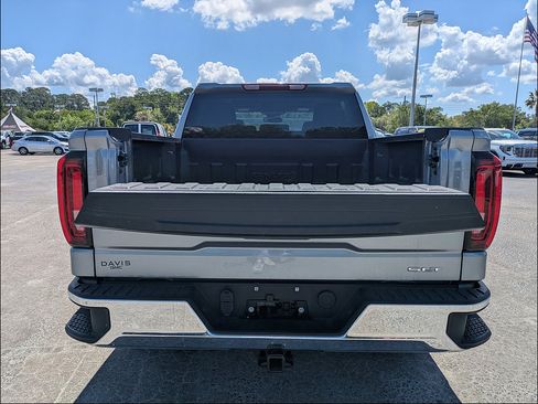 Used 2025 GMC Sierra 1500 SLT RWD image 8