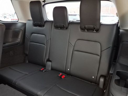 New 2026 Nissan Pathfinder Platinum image 29