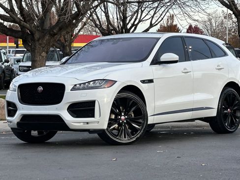 Used 2018 Jaguar F-PACE R-Sport image 1