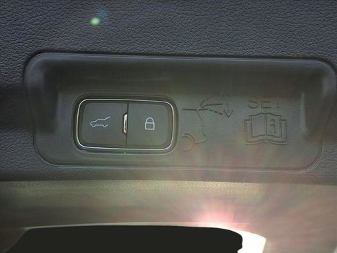 Used 2025 Ford Explorer ST image 26