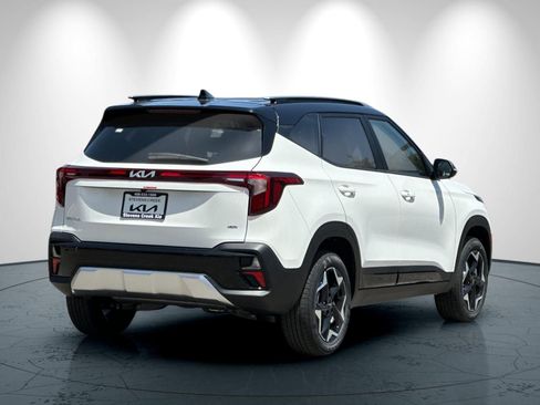 New 2025 Kia Seltos S image 4