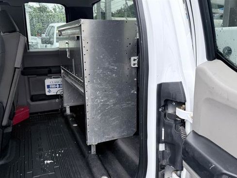 Used 2017 Ford F250 XL w/ Power Equipment Group RWD image 26