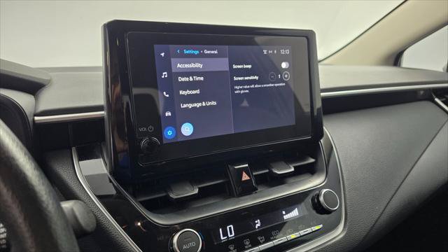 Used 2025 Toyota Corolla LE FWD image 32