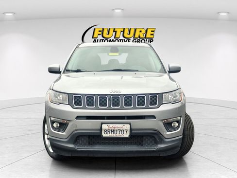 Used 2020 Jeep Compass Latitude w/ Popular Equipment Group image 3