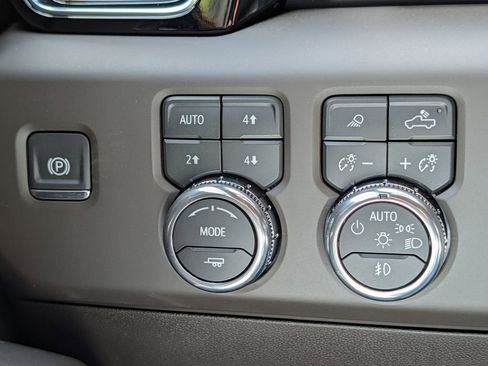 New 2026 GMC Sierra 1500 Denali w/ Denali Reserve Package AWD/4WD image 45