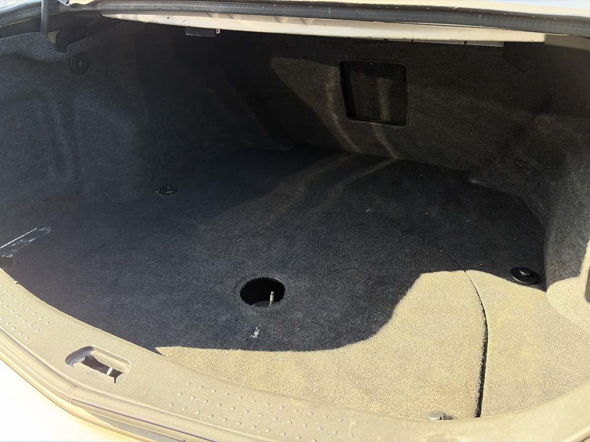Used 2003 Cadillac CTS 3.2 w/ Preferred Equipment Group RWD image 16