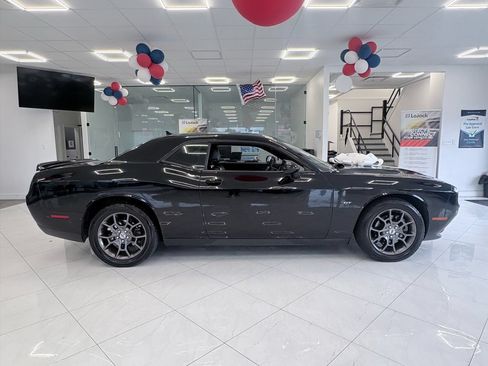 Used 2018 Dodge Challenger GT AWD/4WD image 5