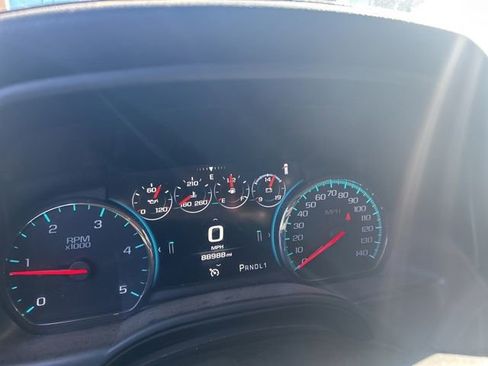 Used 2019 GMC Sierra 3500 Denali w/ Duramax Plus Package image 9