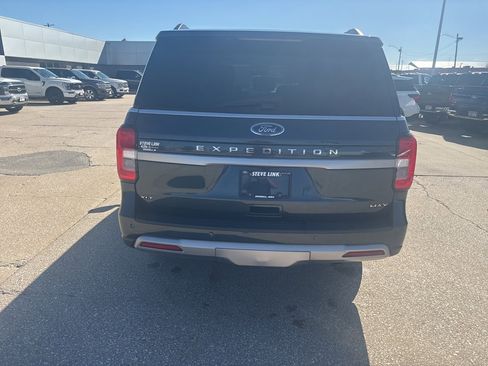 Used 2022 Ford Expedition Max XLT image 7