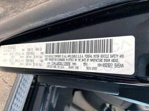 Used 2016 Jeep Wrangler Sahara w/ Connectivity Group image 16