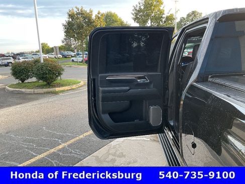 Used 2024 Chevrolet Silverado 2500 High Country w/ Midnight Edition AWD/4WD image 19