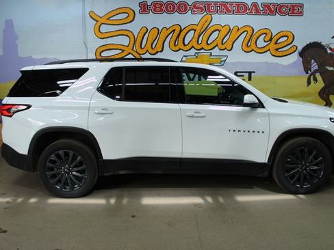 Used 2023 Chevrolet Traverse RS w/ LPO, Floor Liner Package AWD/4WD image 1