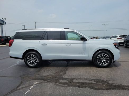 Certified 2025 Ford Expedition Max Platinum AWD/4WD image 3