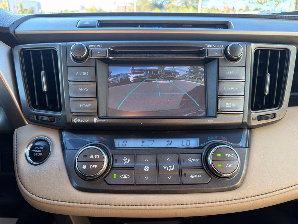Used 2014 Toyota RAV4 Limited w/ Technology Package AWD/4WD image 32