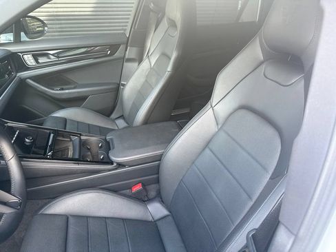 Certified 2025 Porsche Panamera 4S AWD/4WD image 5