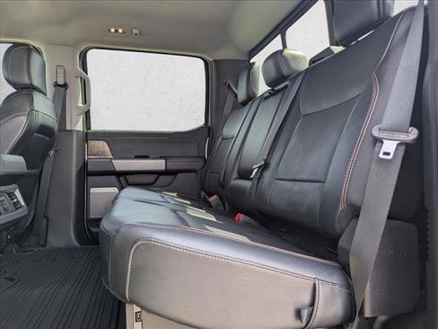 Used 2024 Ford F250 Lariat w/ Lariat Ultimate Package AWD/4WD image 19