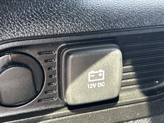 Certified 2023 Jeep Grand Cherokee Altitude AWD/4WD image 16