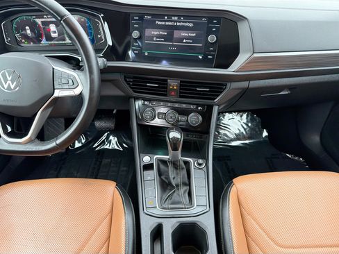 Used 2023 Volkswagen Jetta SEL image 17