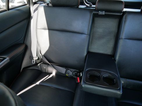 Used 2016 Subaru Crosstrek 2.0i Limited image 12