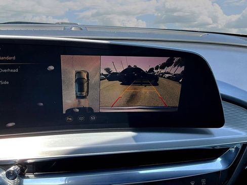Used 2024 Cadillac Lyriq Luxury RWD image 14