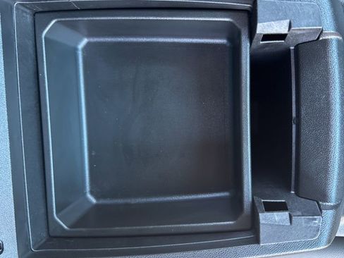 Used 2025 Chevrolet Colorado ZR2 w/ Technology Package image 9