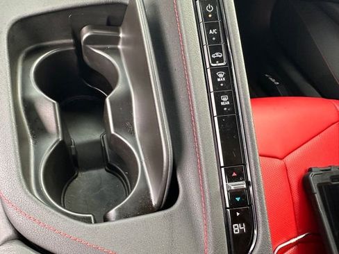 Used 2025 Chevrolet Corvette Z06 image 31