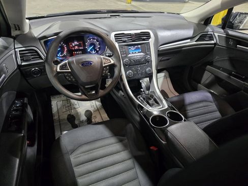 Used 2014 Ford Fusion SE FWD image 26