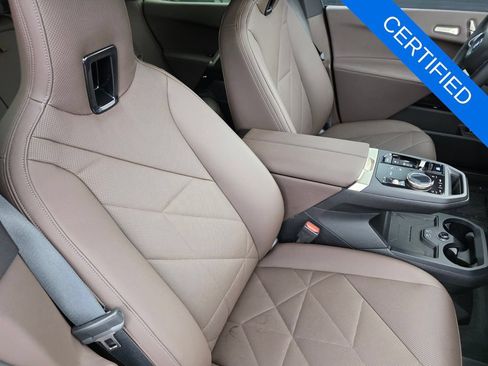 Used 2024 BMW iX xDrive50 w/ Premium Package AWD/4WD image 27