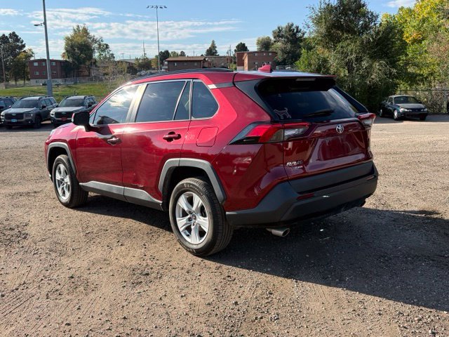 Used 2020 Toyota RAV4 XLE FWD image 3