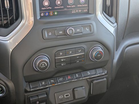 Used 2024 Chevrolet Silverado 3500 W/T image 24