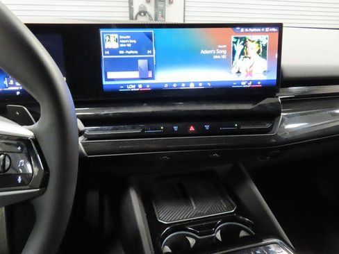 Used 2026 BMW 530i RWD image 46