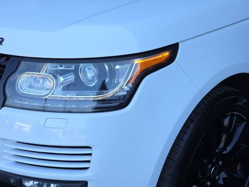 Used 2014 Land Rover Range Rover Supercharged AWD/4WD image 29