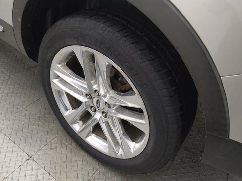 Used 2017 Ford Explorer Limited w/ Equipment Group 301A FWD image 31