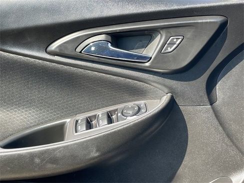 Used 2023 Chevrolet Malibu LT image 23