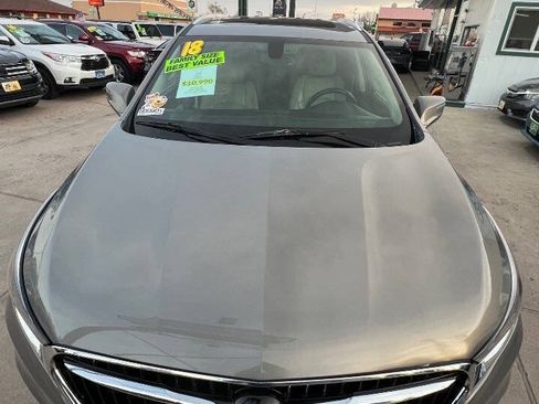 Used 2018 Buick Enclave Essence AWD/4WD image 25